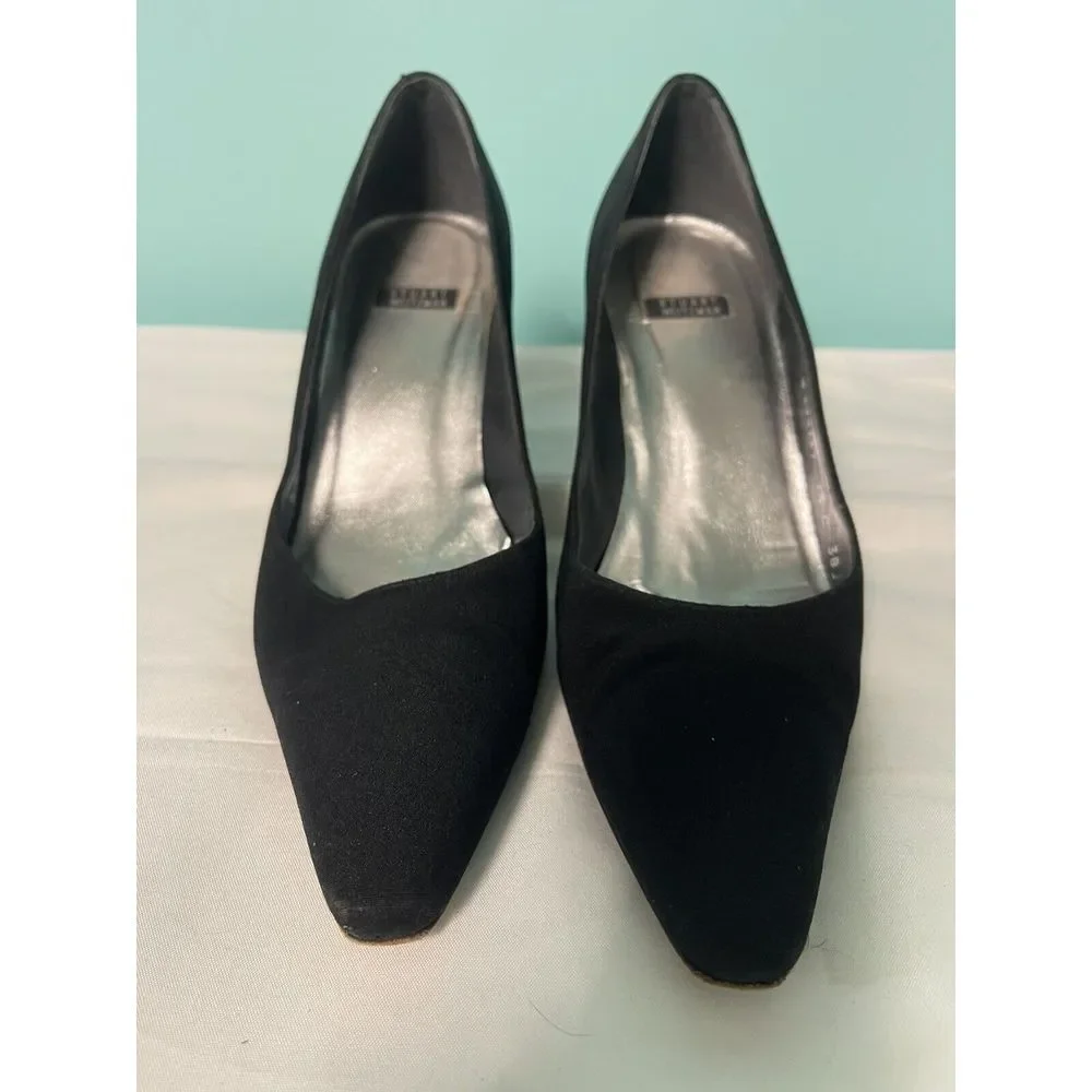 Stuart‎ Weitzman Black Suede Heels - Sz 7.5 Classic Elegance S-255